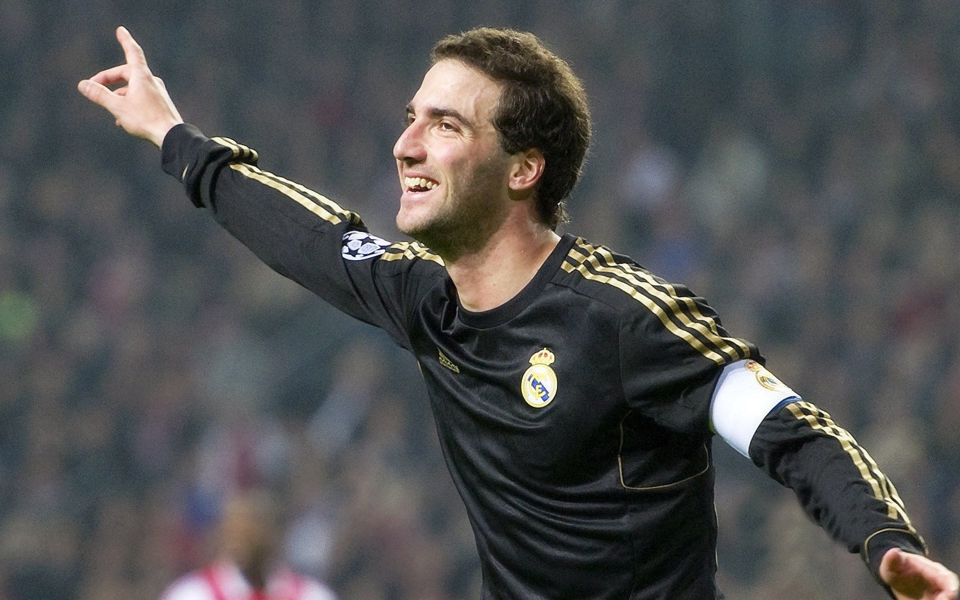 开云体育在线-迪马利亚关键战不手软，智利斩落阿尔及利亚，南美之翼的决胜时刻